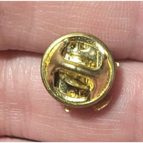 Minimalist Dove Shaped Red And Gold Tone Enamel Filled Lapel Pin - Picture 4 of 4